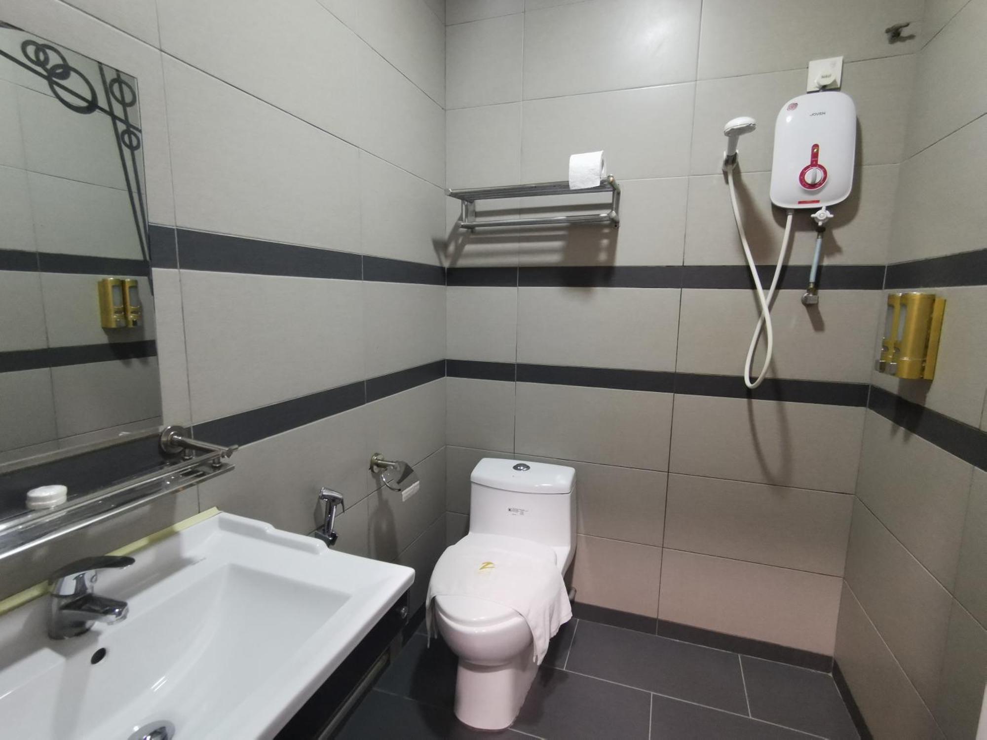 קולאי Zenz Hotel מראה חיצוני תמונה